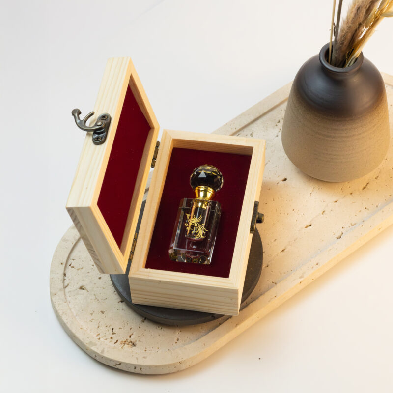 奇楠沉香精萃纯油 (Agarwood Kynam Pure Essential Oil)